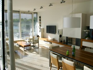 Wohnzimmer modern mit Essbereich
