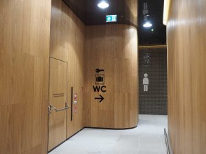 Merkurcity Wr.Neustadt Zugang Sanitärräume