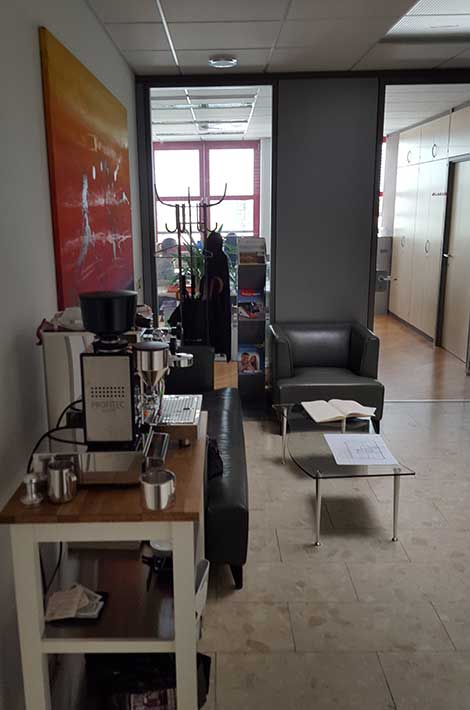 20170426_152435 Büro vorher