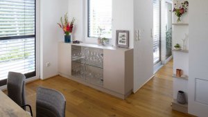 Geschirrschrank nach Maß