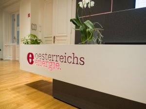 Bürodesign Wien Empfangspult