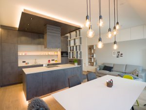 Re-Design Apartment Küche modern dunkelgrau