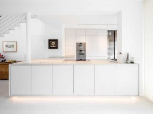 Weiße Küche nach Maß modern Wien