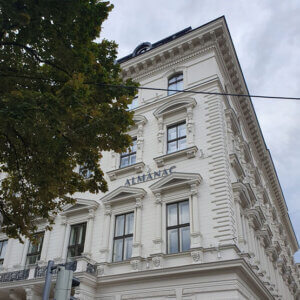 Sanierte Kastenfenster im Hotel Almanach Parkring Wien