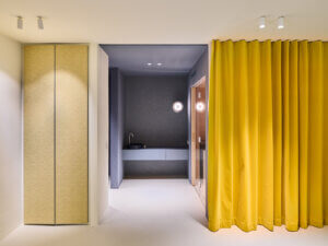 Sauna, fugenloser Fussboden Kerakoll Warm Collection im Wellness und Partykeller